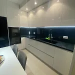 Elegant Flat X3 W Parking! アパート