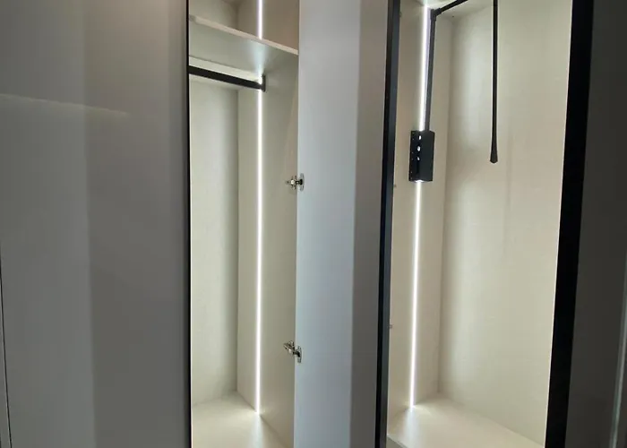 Elegant Flat X3 W Parking! * Vlorë
