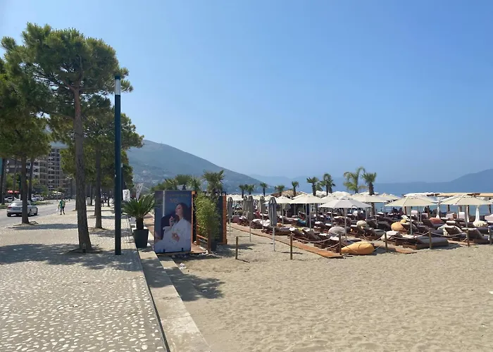 Elegant Flat X3 W Parking! Vlorë