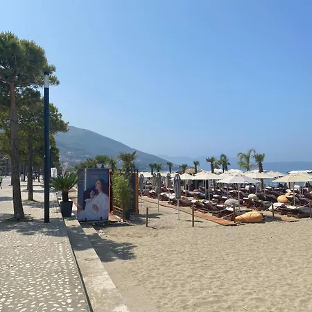 Elegant Flat X3 W Parking! Vlorë